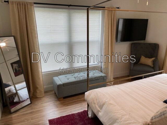 Gallery Image 15