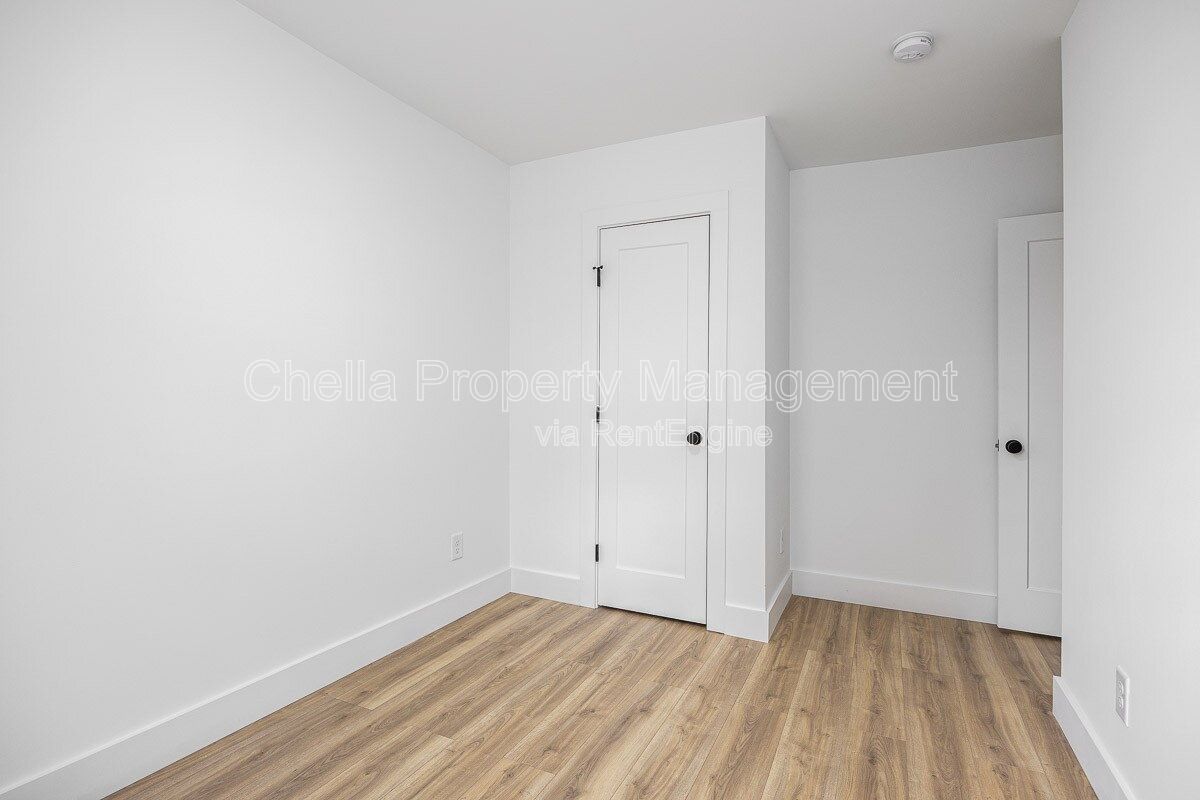Gallery Image 22