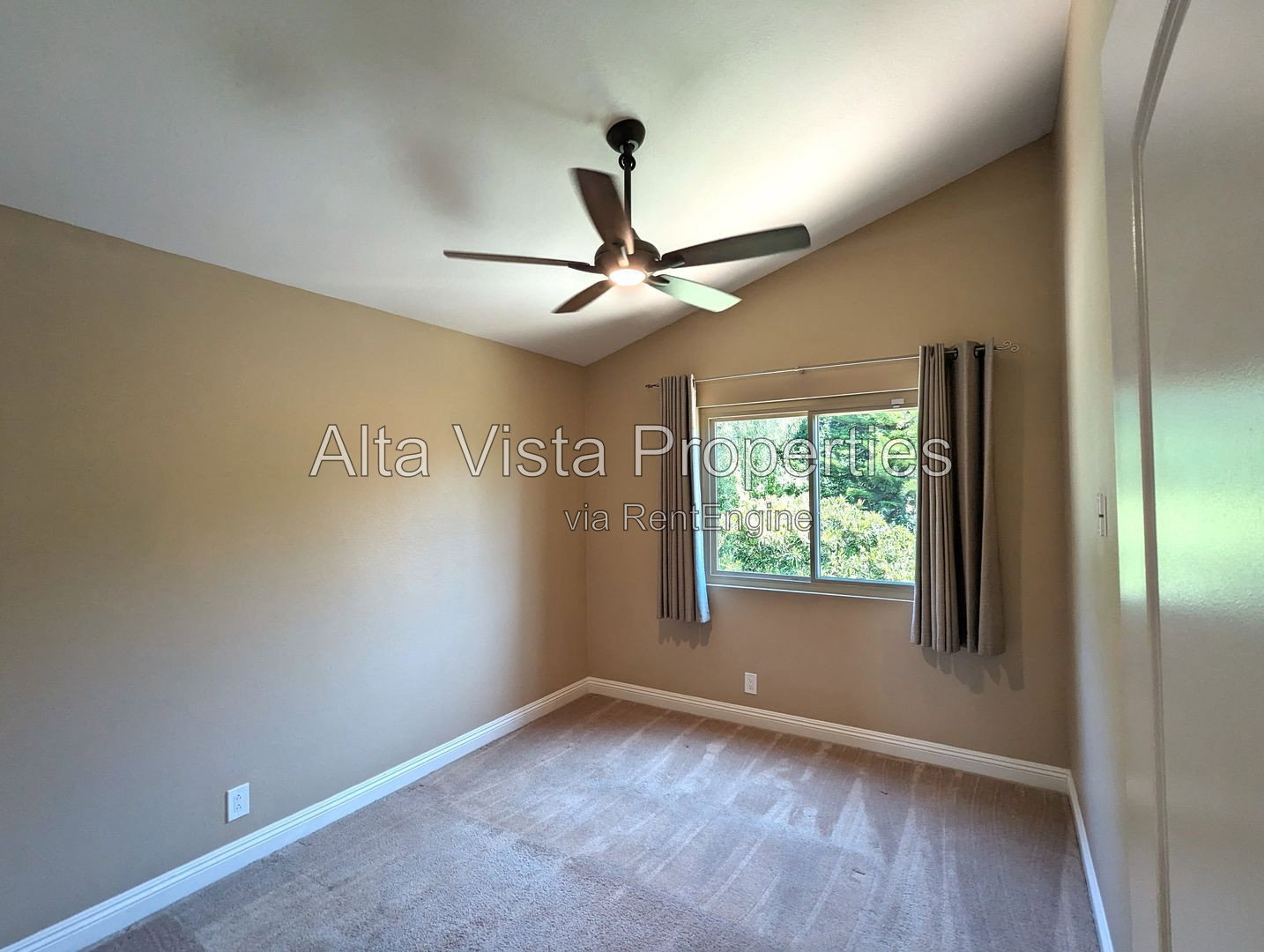 Gallery Image 31