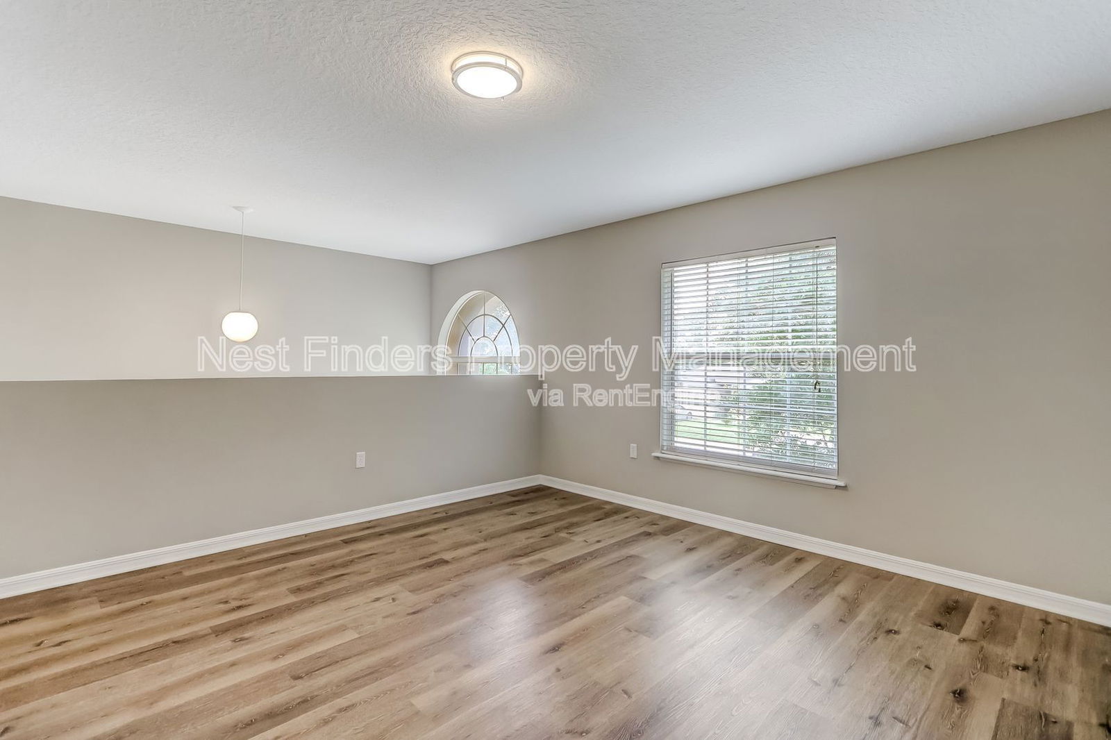 Gallery Image 17