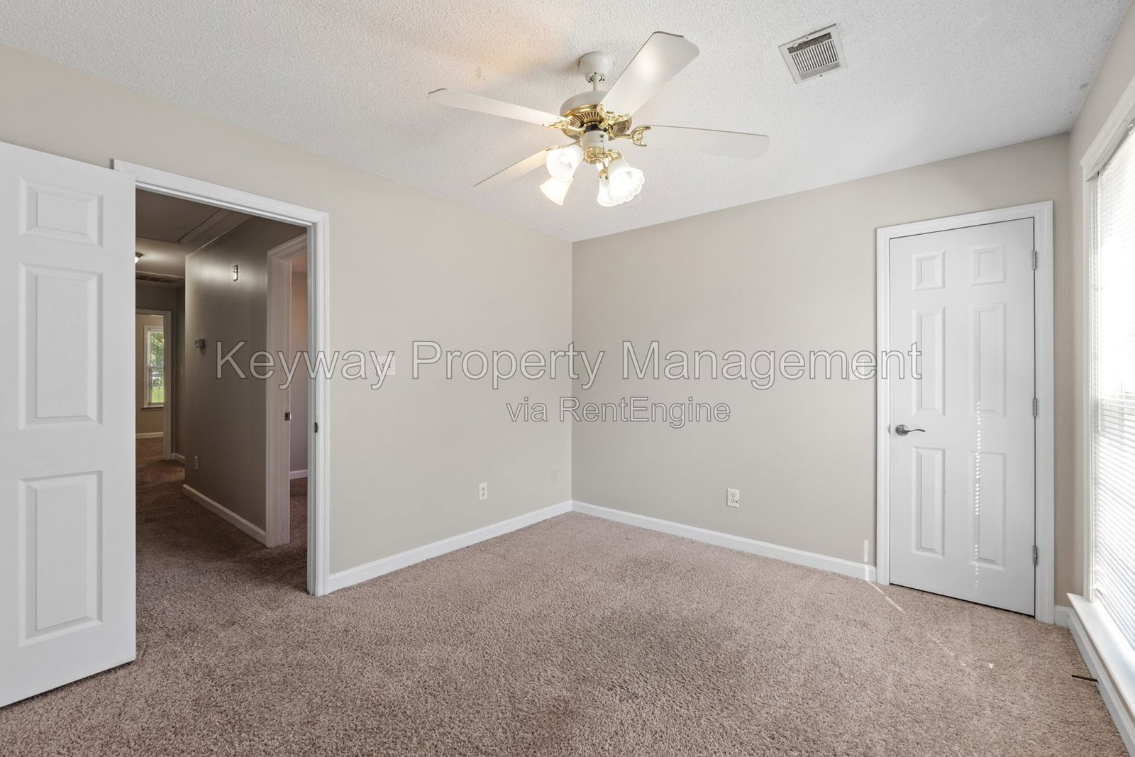 Gallery Image 18