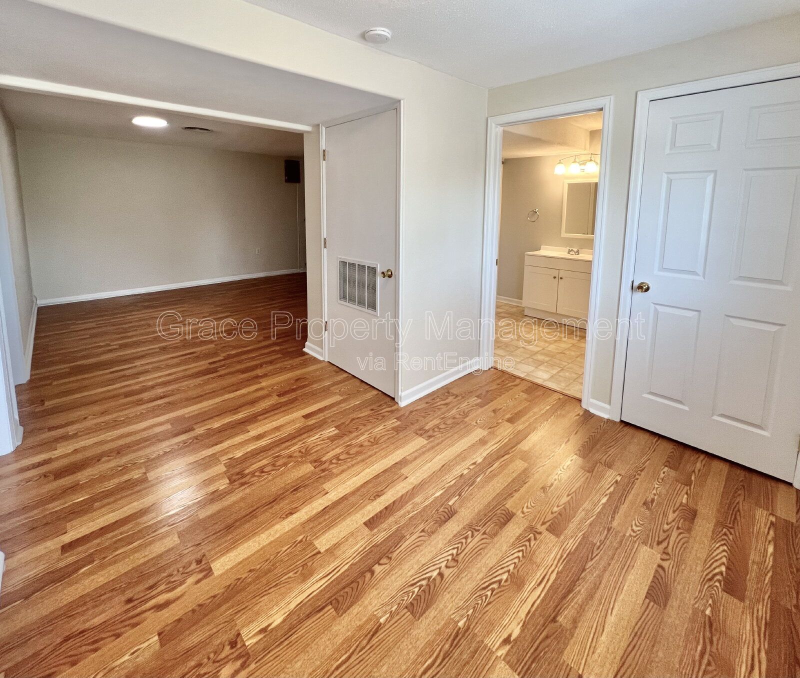 Gallery Image 18