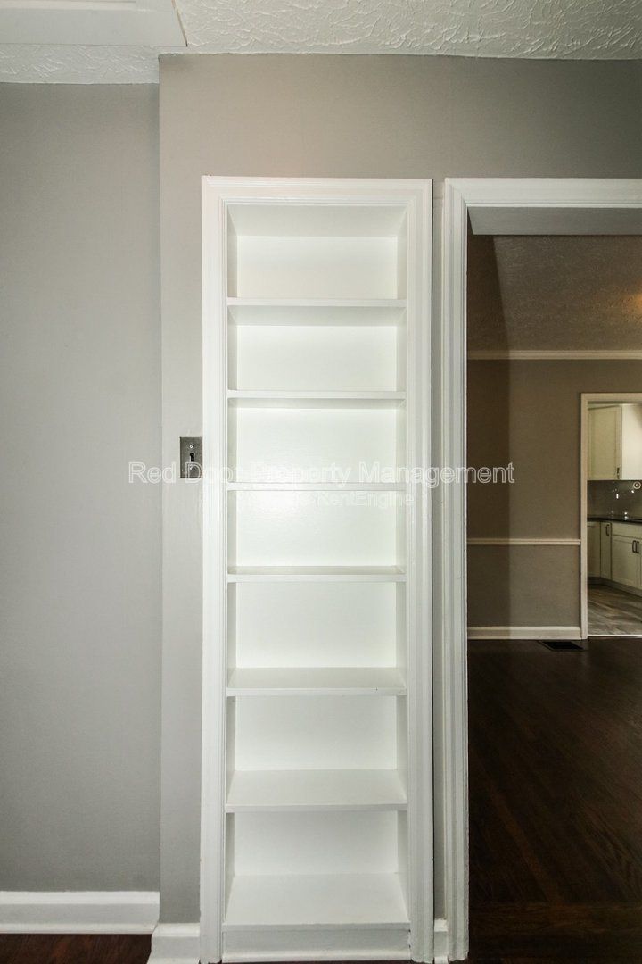 Gallery Image 18