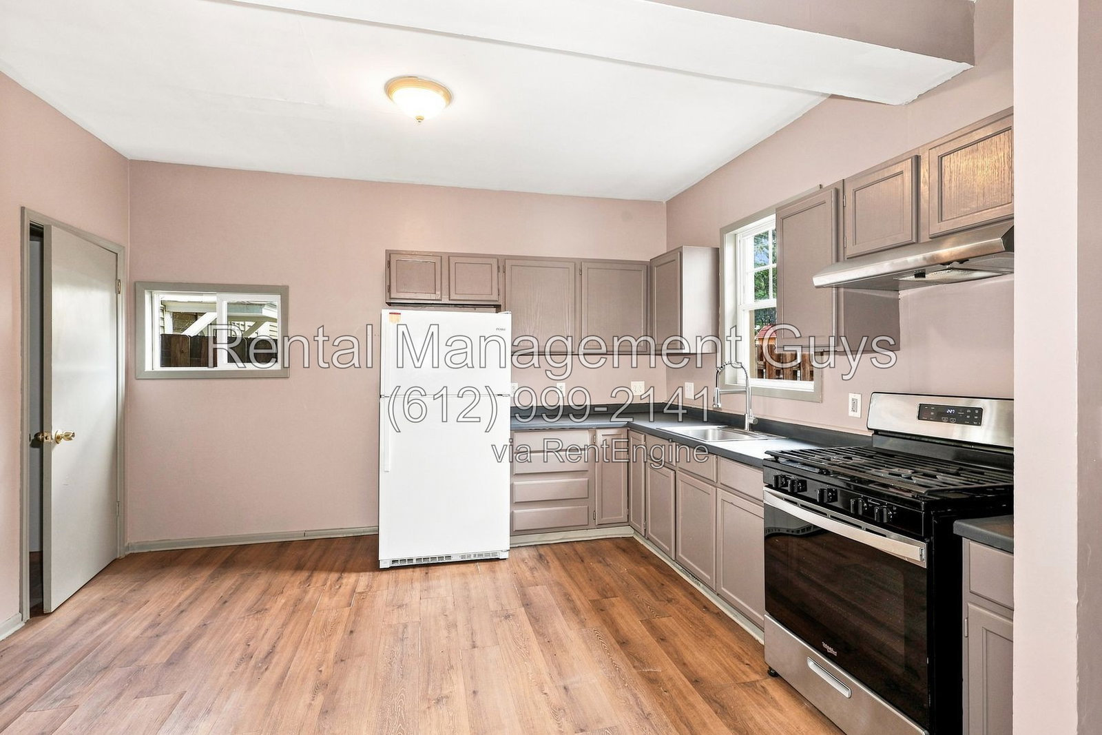Gallery Image 0