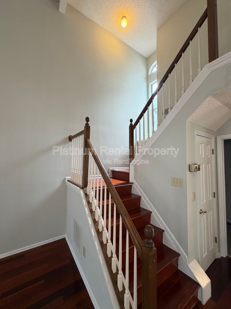 Gallery Image 17