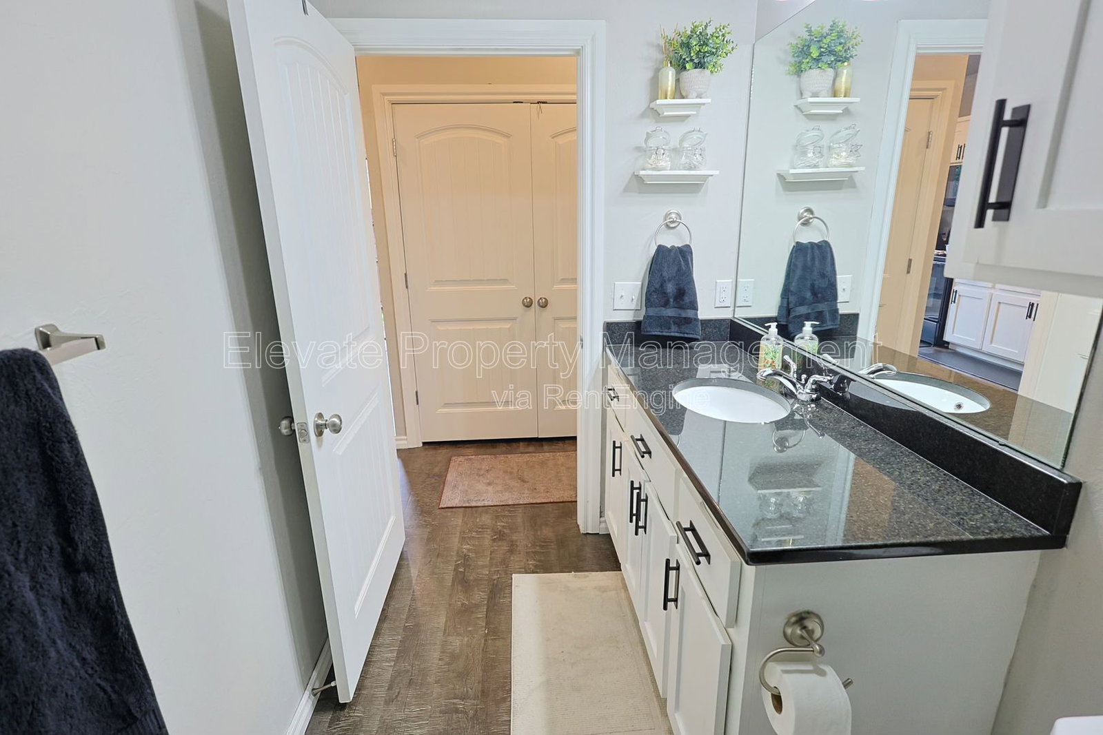 Gallery Image 13