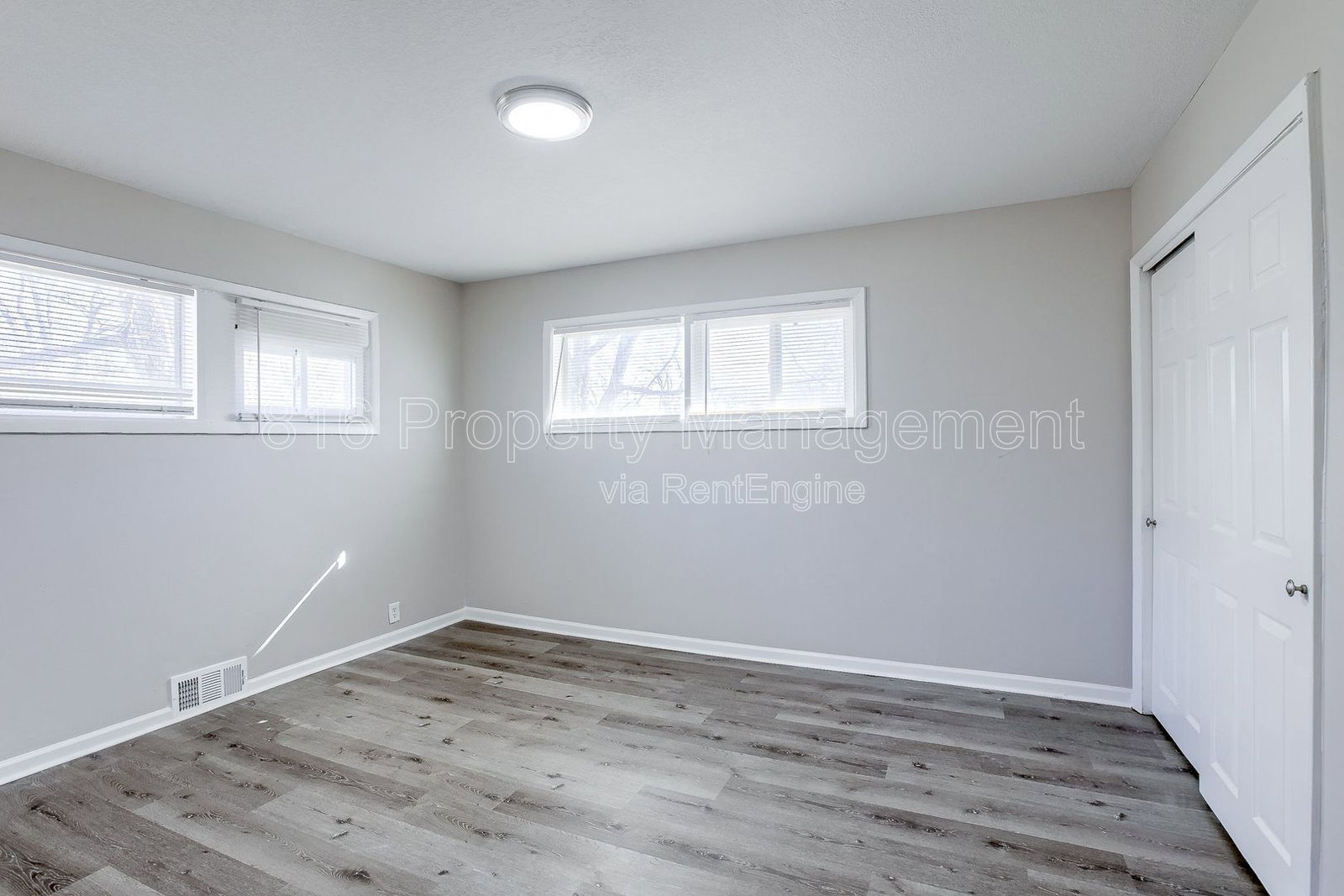 Gallery Image 16