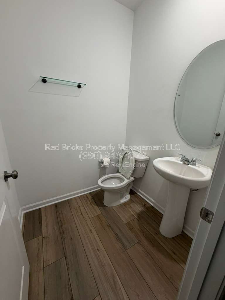 Gallery Image 14