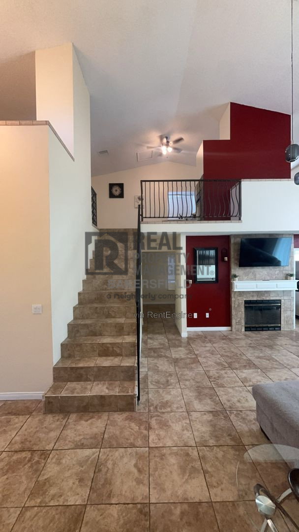 Gallery Image 18