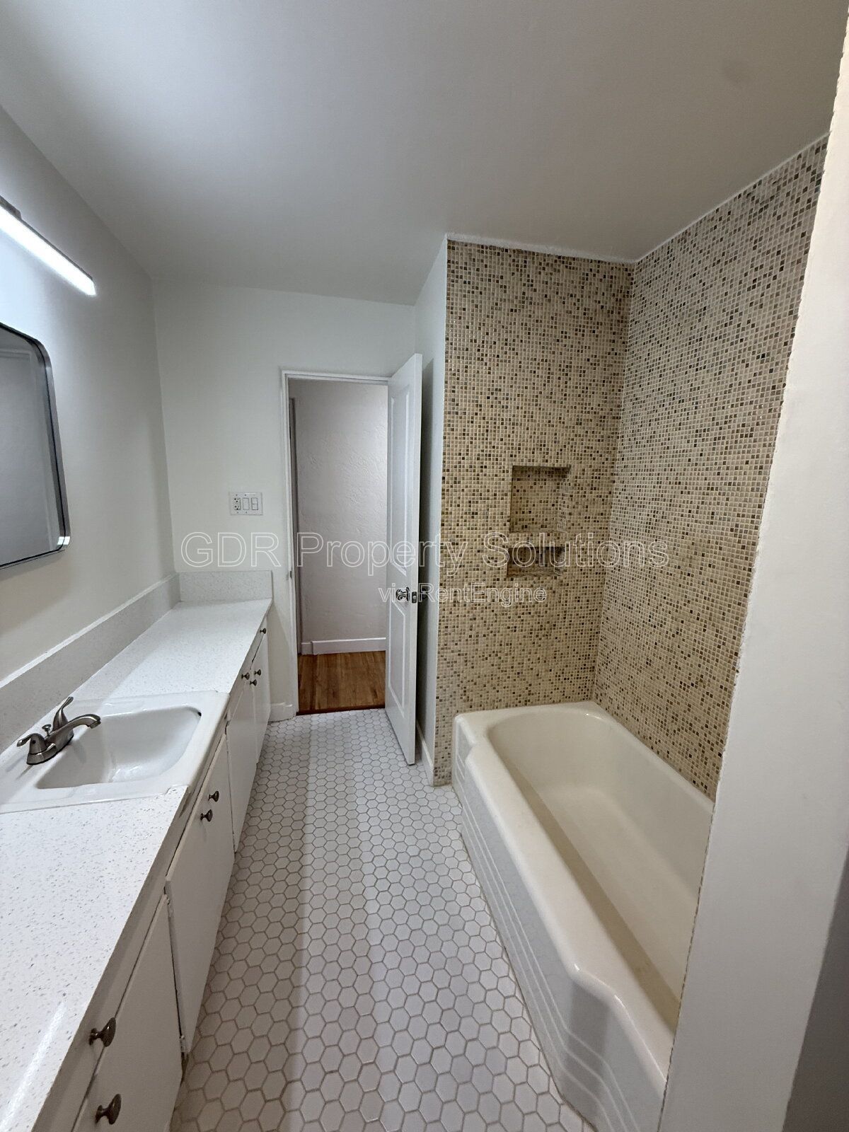 Gallery Image 18
