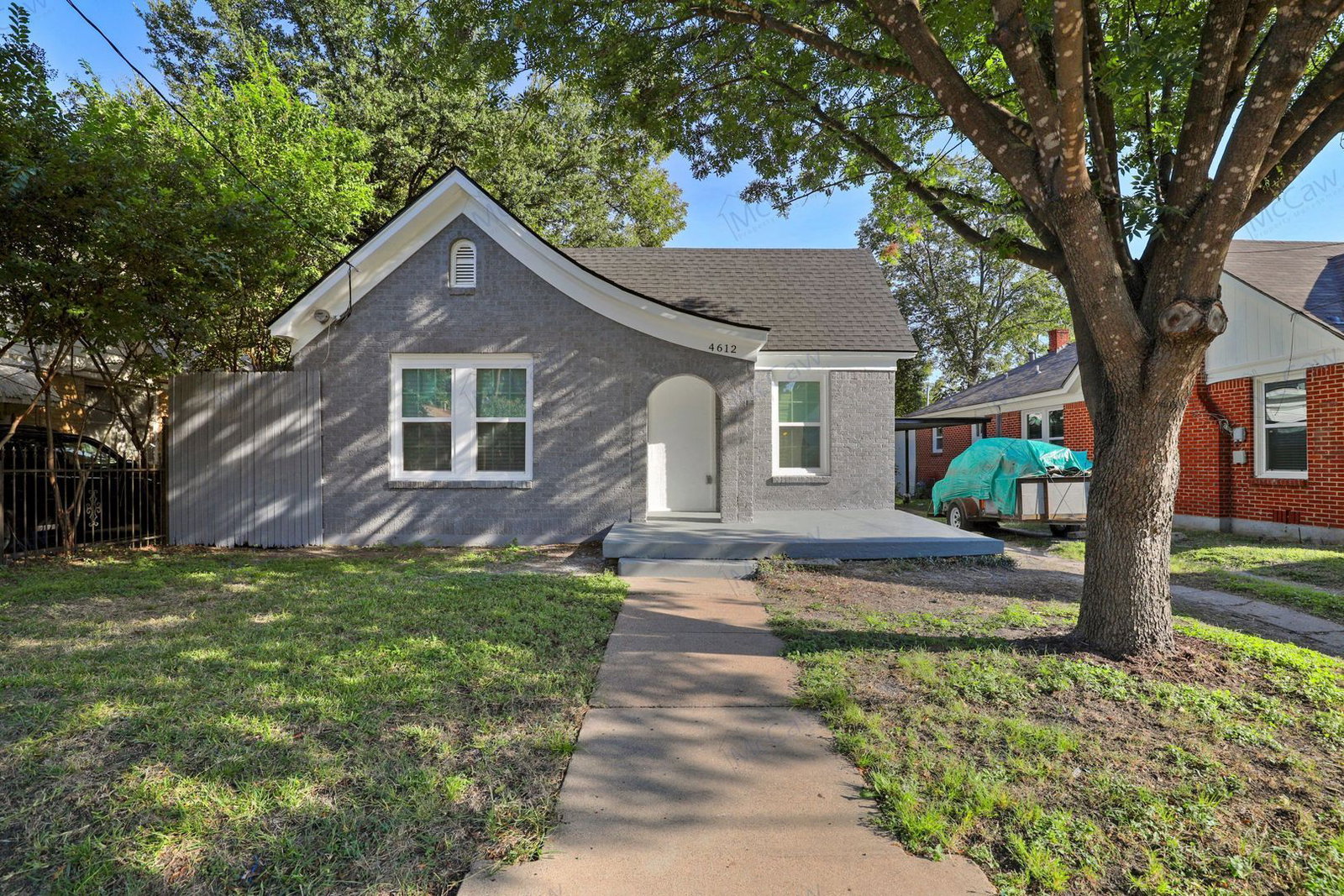 Gallery Image 0
