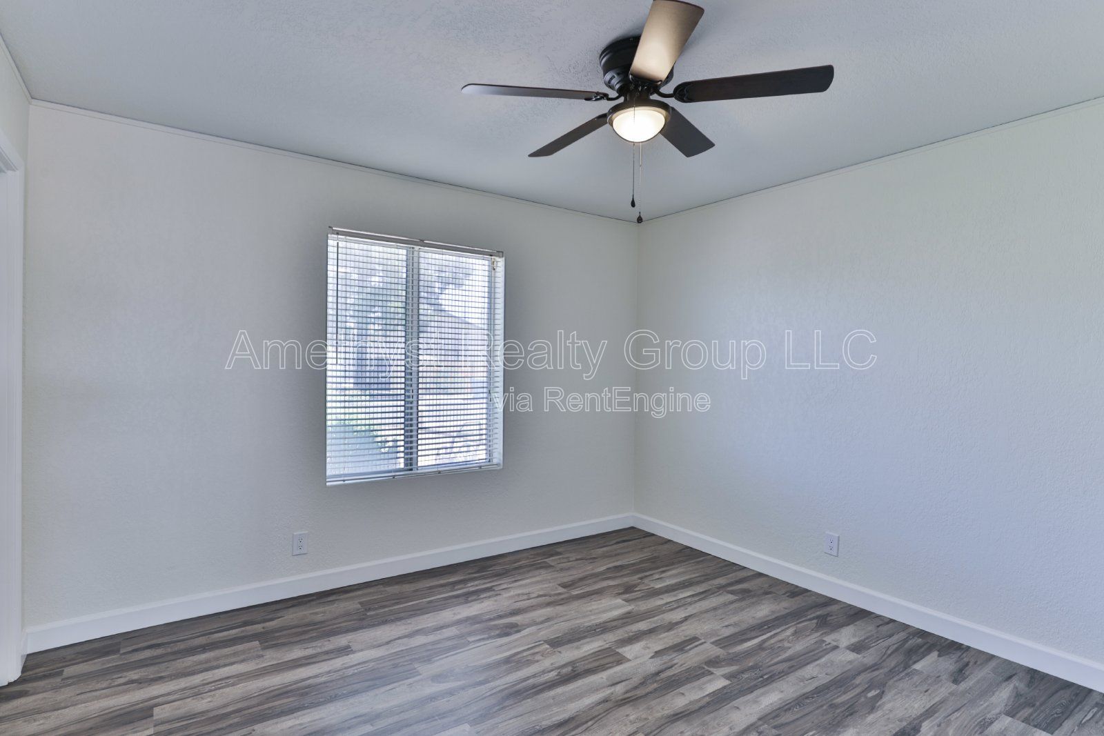 Gallery Image 18