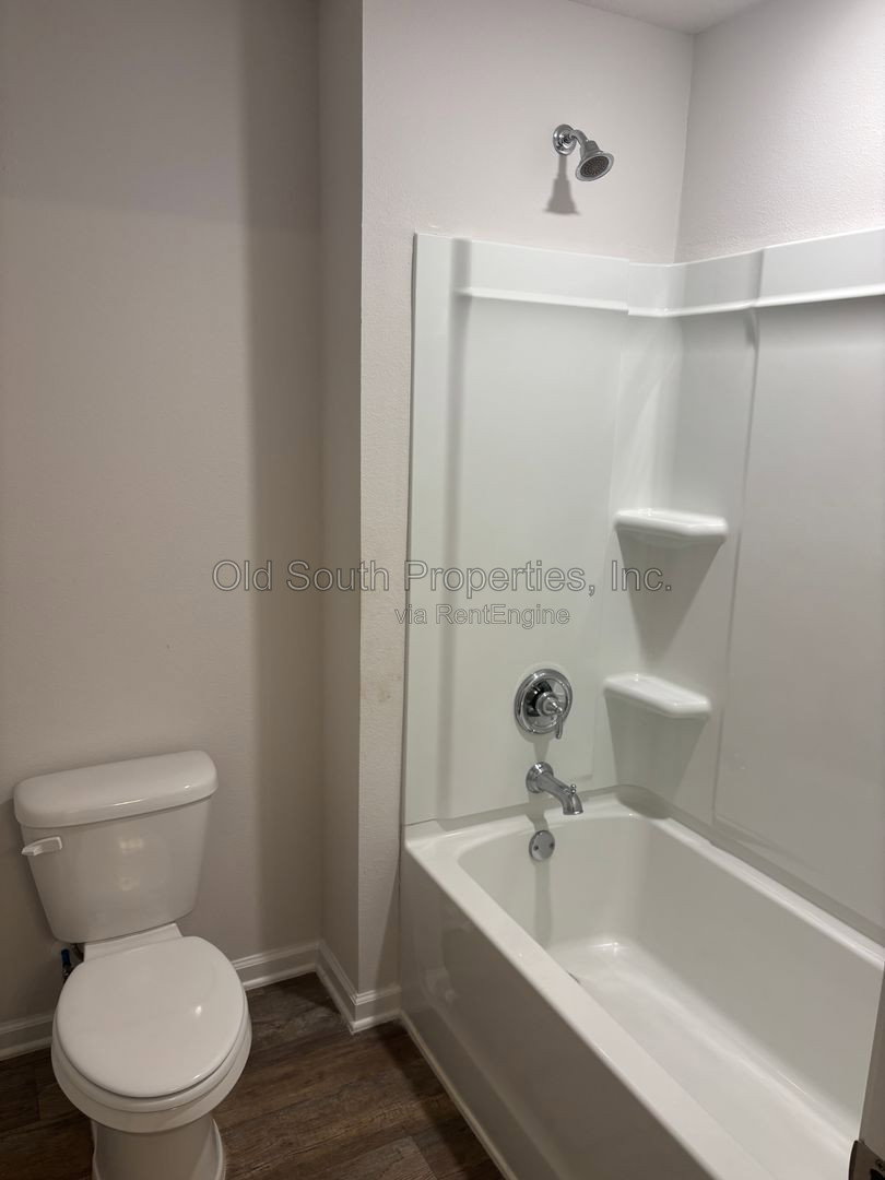 Gallery Image 17
