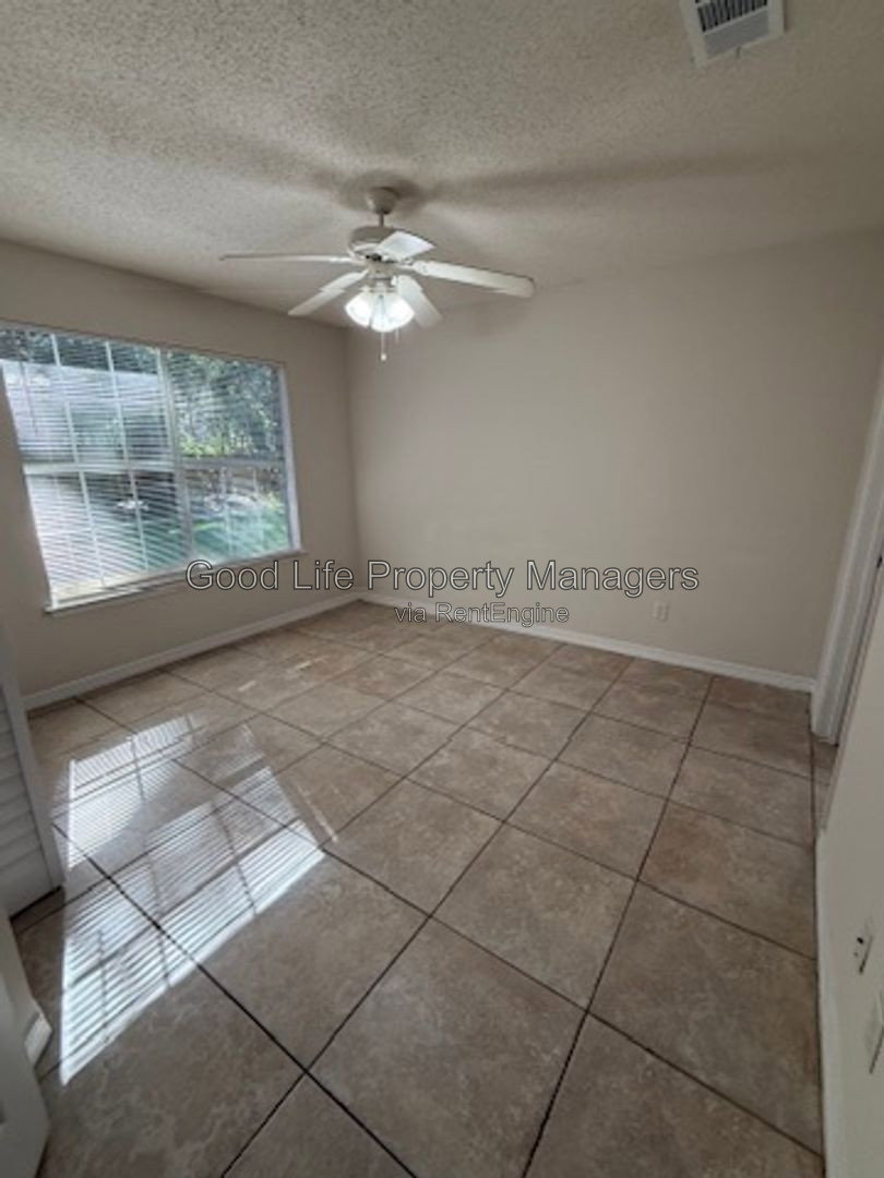 Gallery Image 16