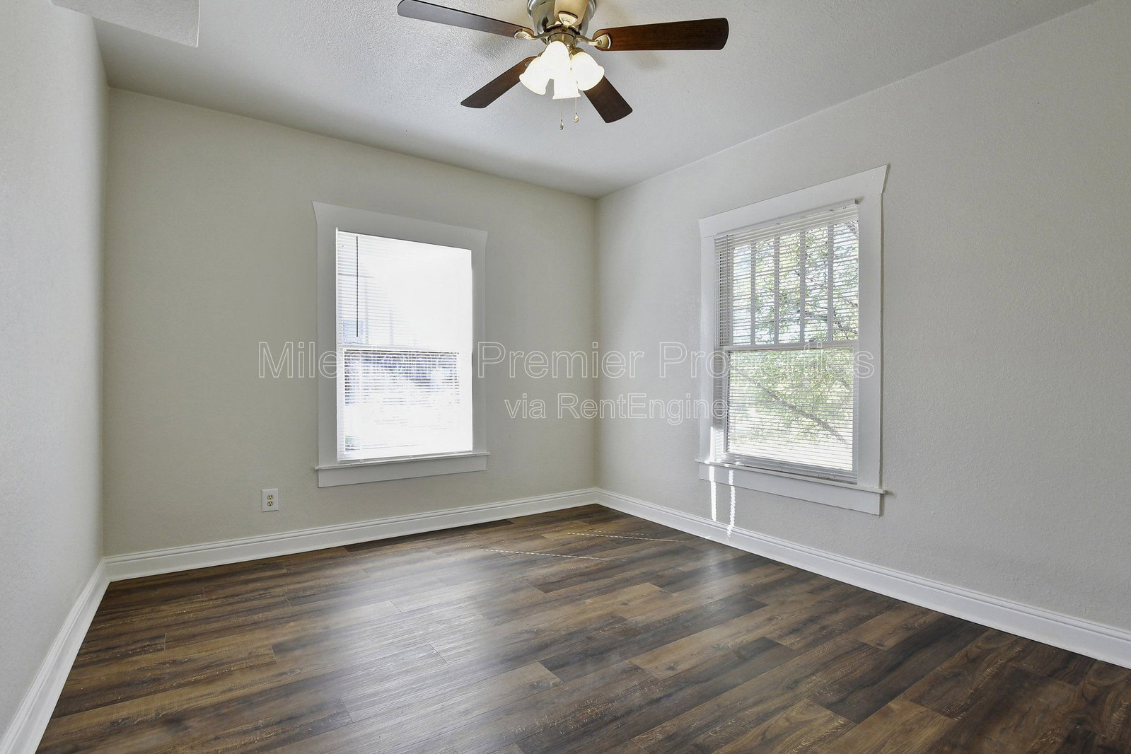 Gallery Image 17
