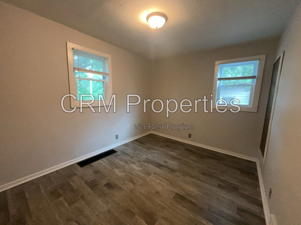 Gallery Image 17