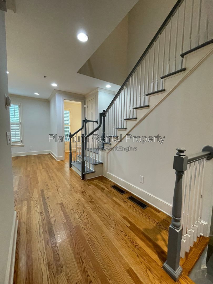 Gallery Image 28