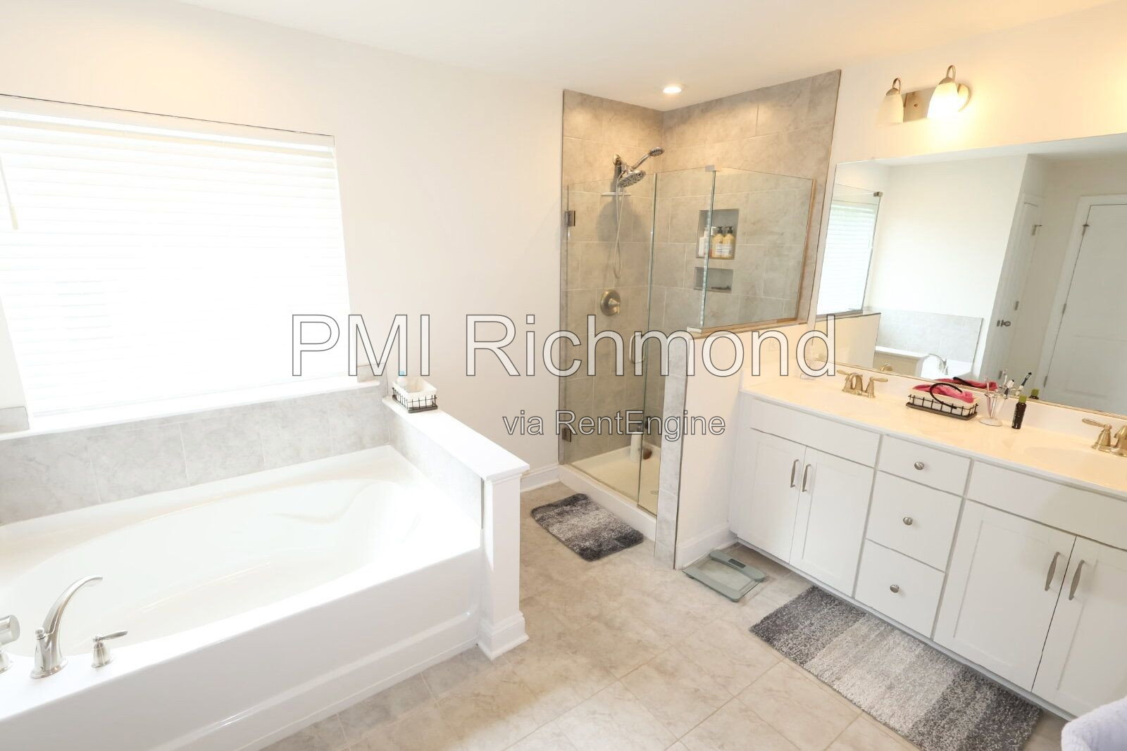 Gallery Image 40
