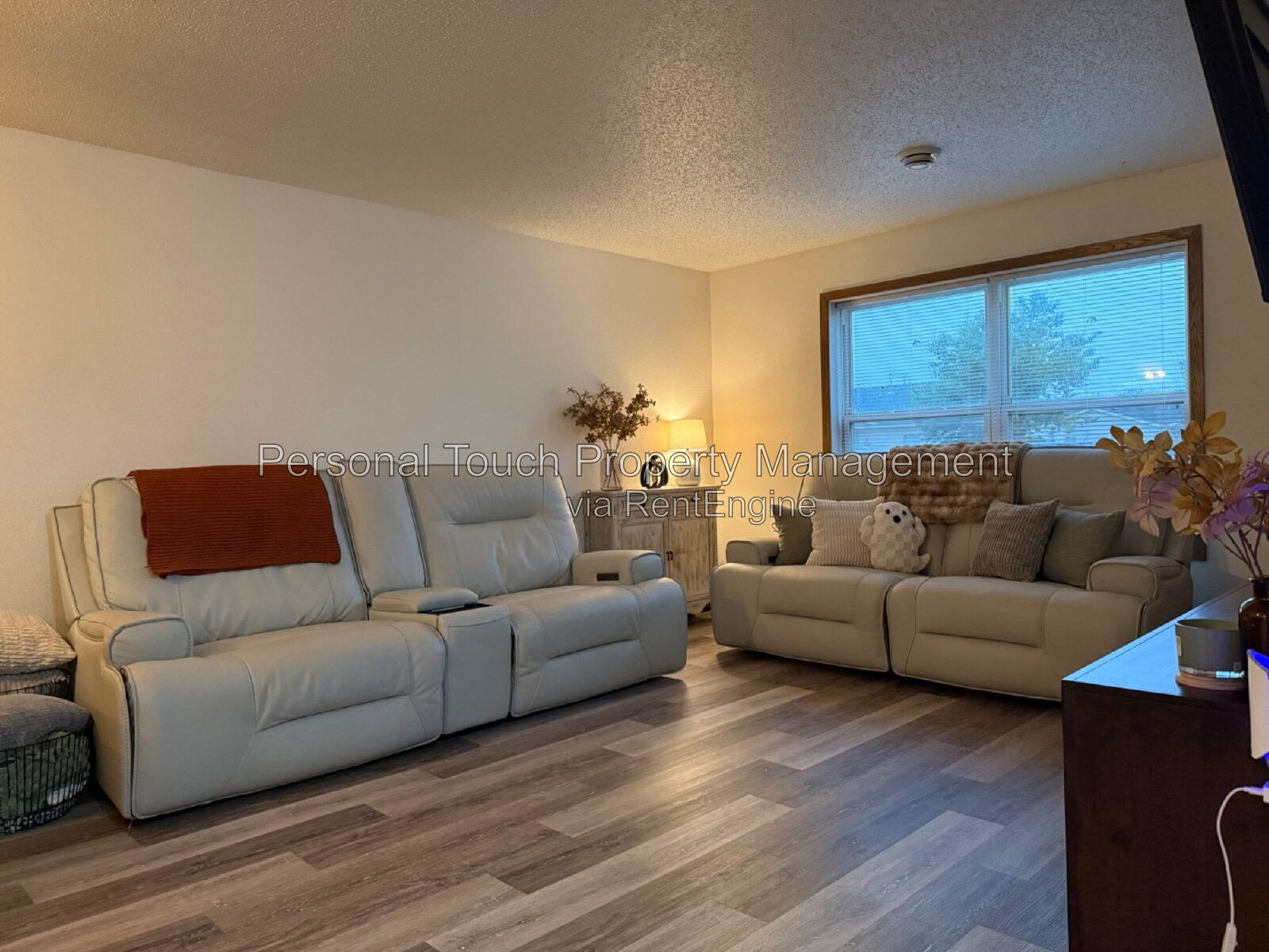 Gallery Image 0