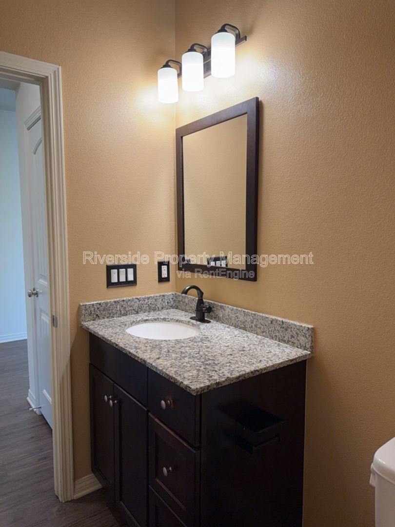 Gallery Image 12