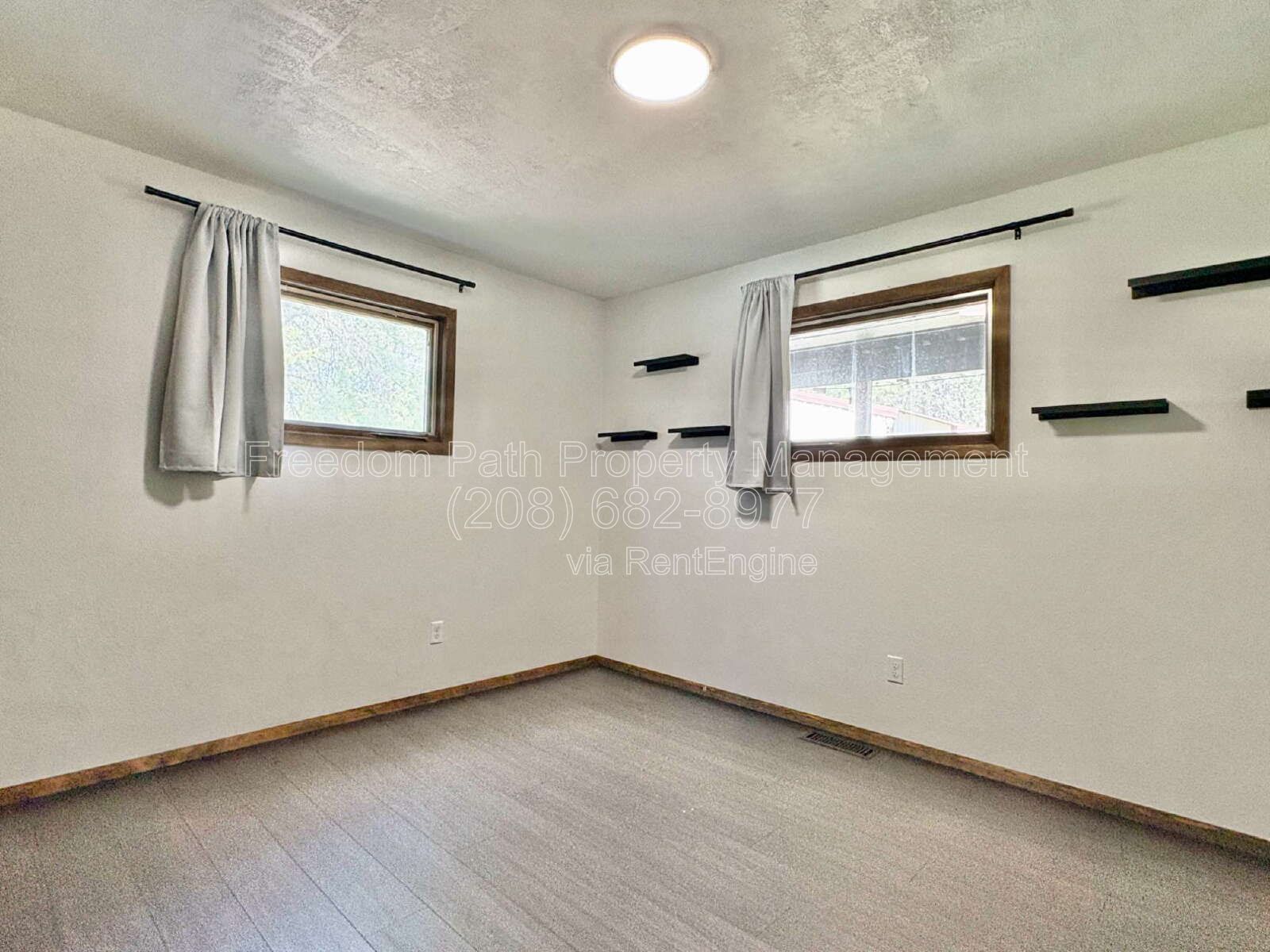 Gallery Image 16