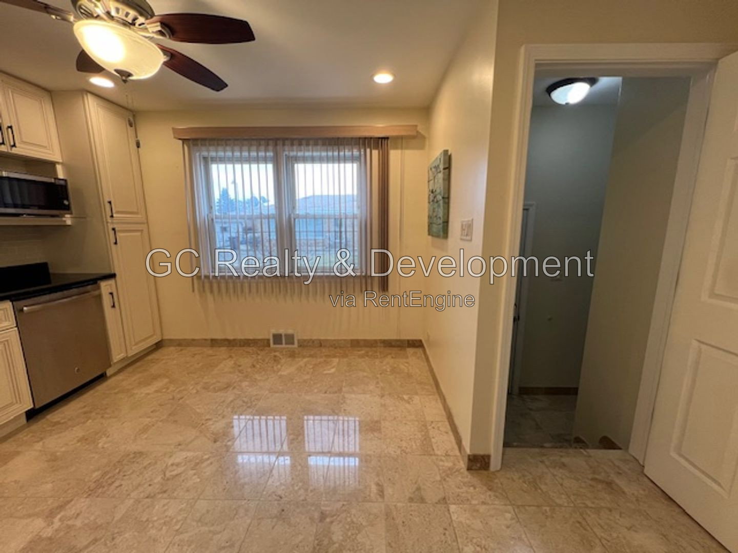 Gallery Image 13