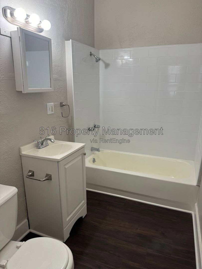 Gallery Image 18