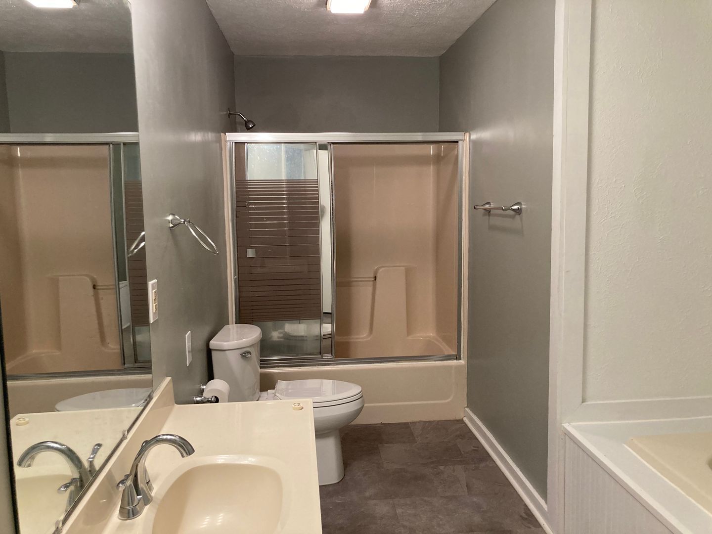 Gallery Image 19