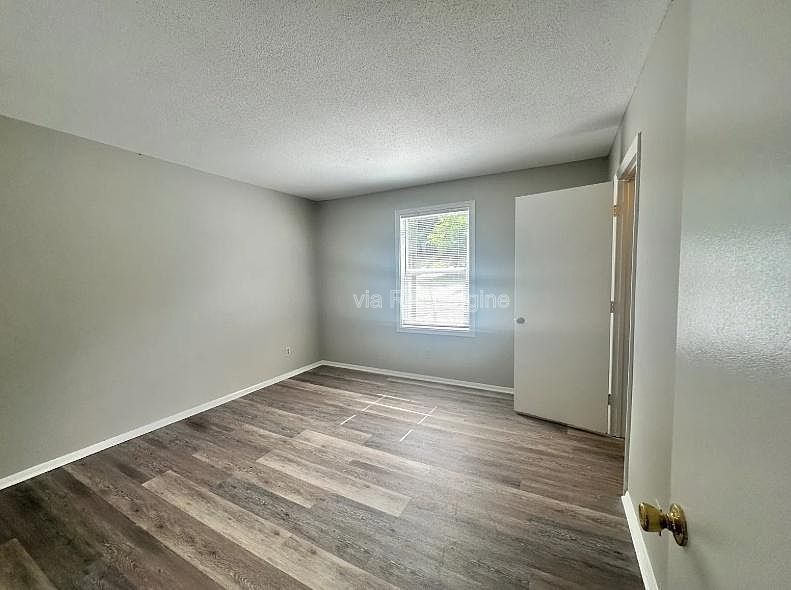 Gallery Image 18