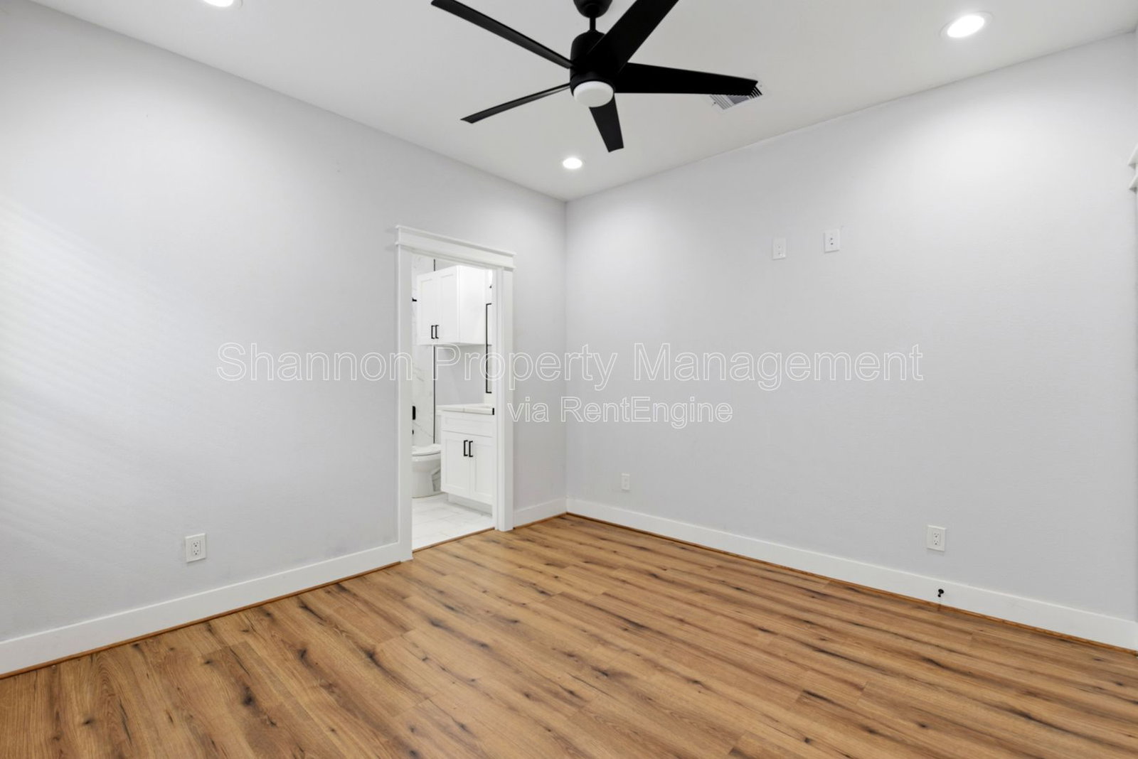 Gallery Image 41