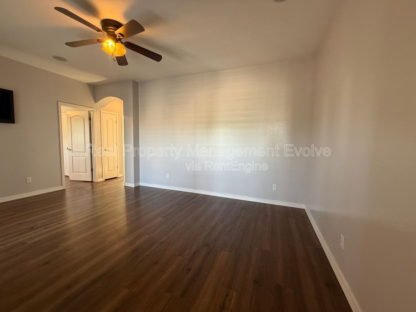 Gallery Image 41
