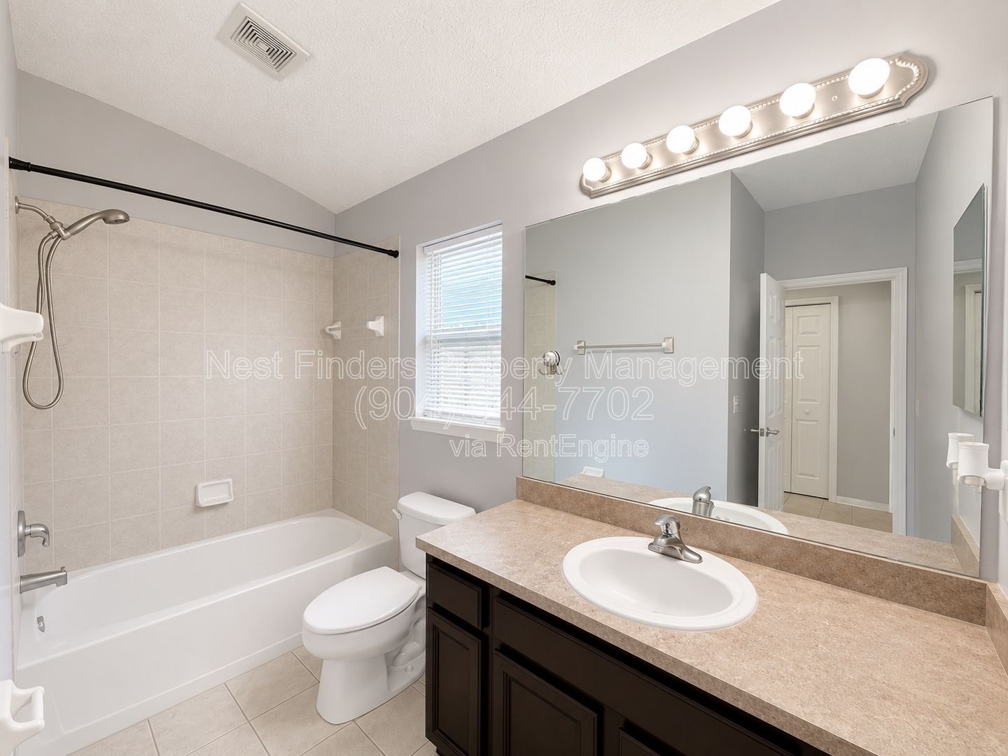 Gallery Image 17
