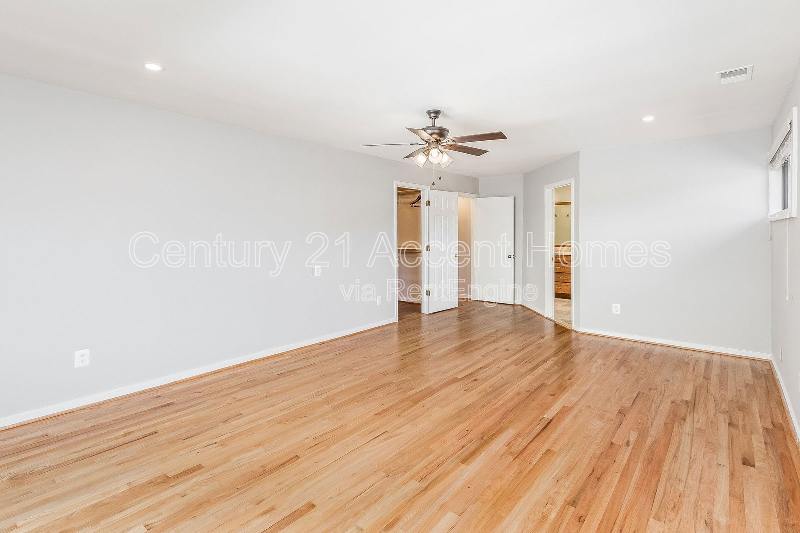 Gallery Image 19