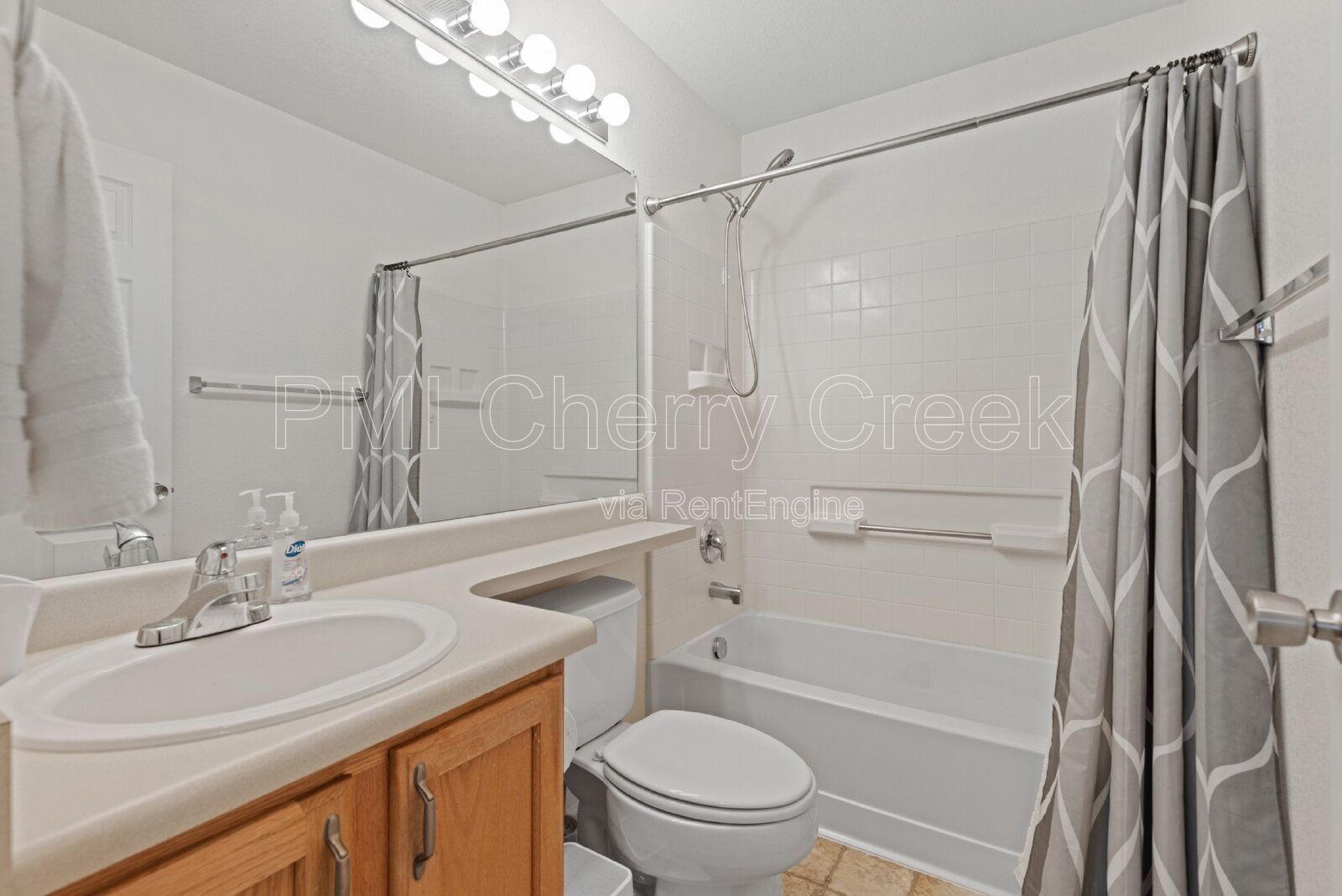 Gallery Image 18