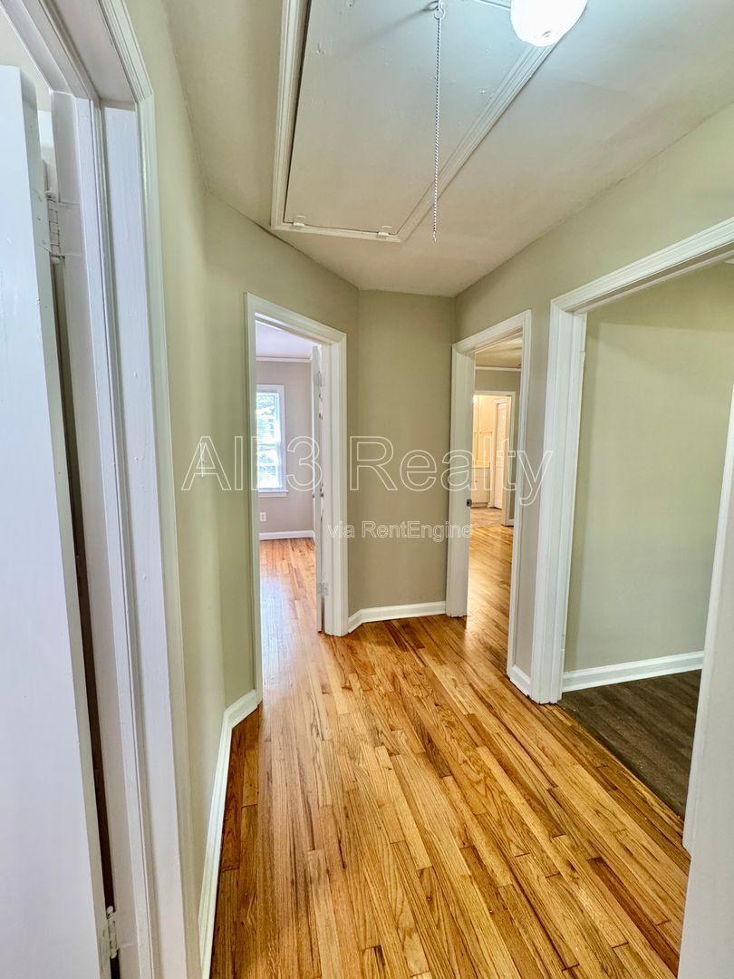 Gallery Image 17