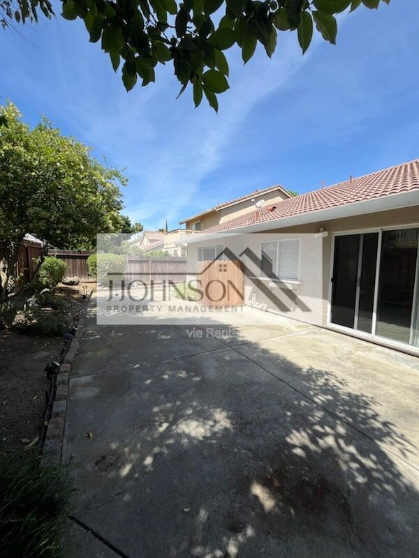 Gallery Image 21