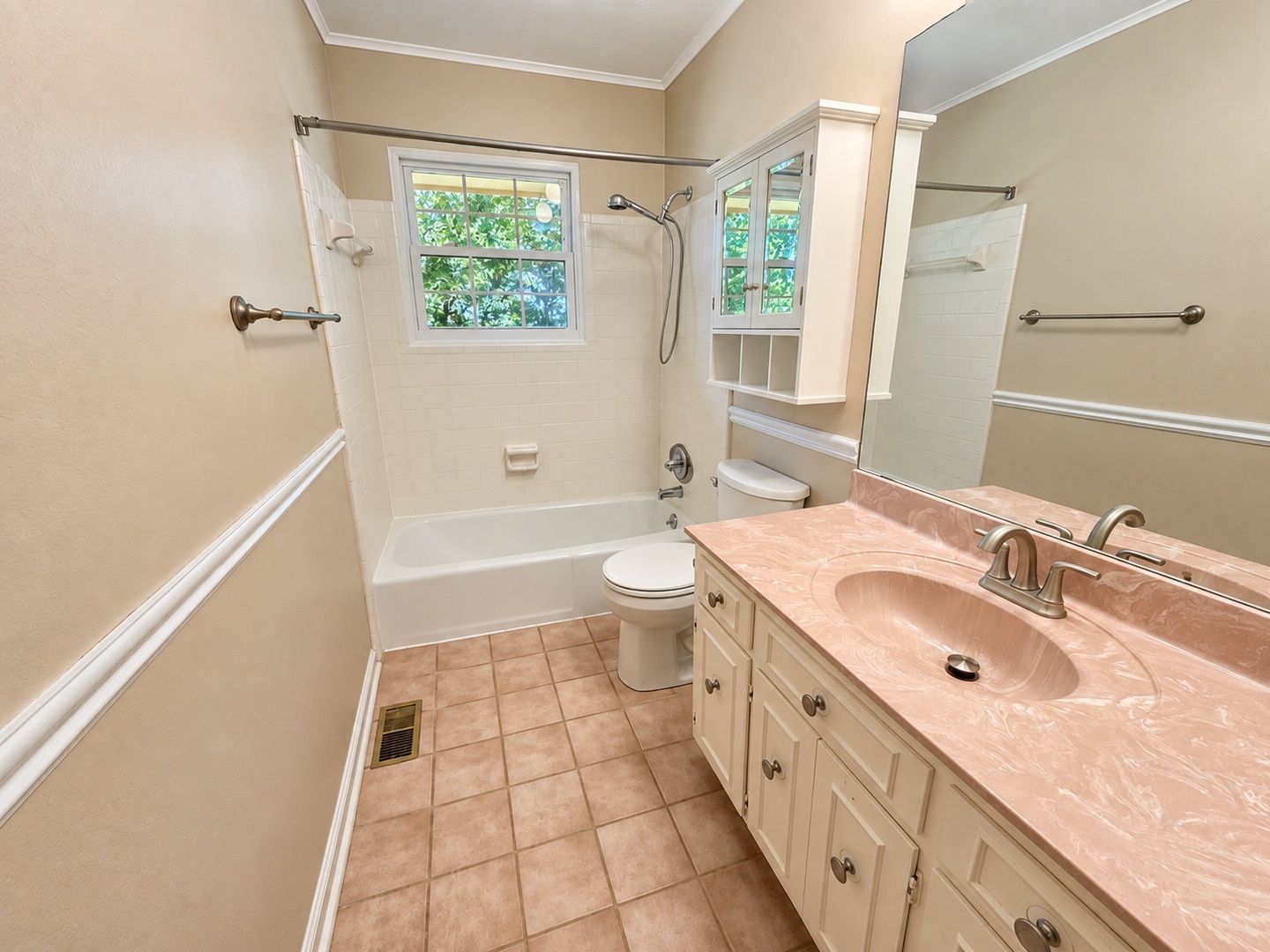 Gallery Image 15
