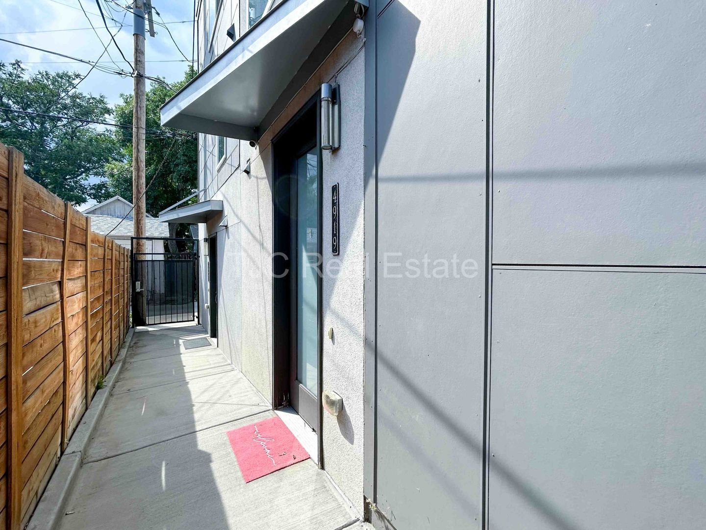 Gallery Image 14