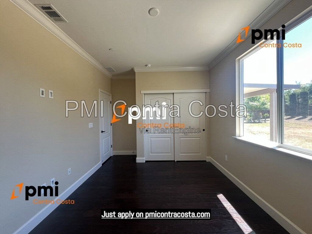 Gallery Image 36