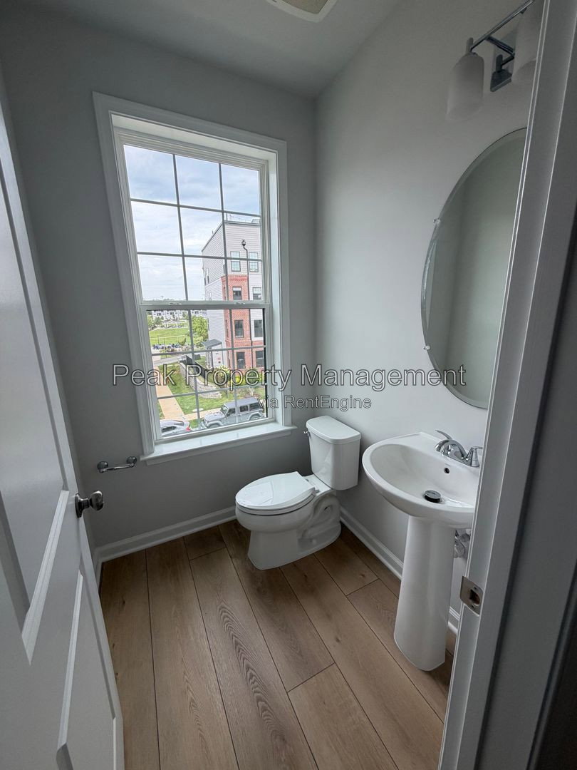Gallery Image 15