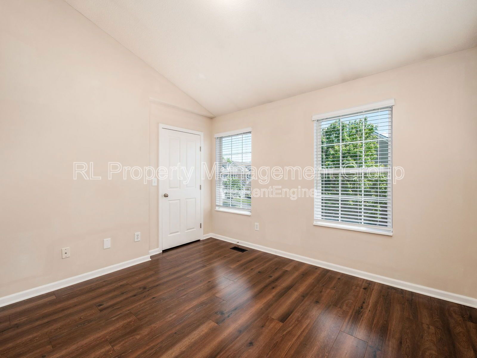 Gallery Image 25
