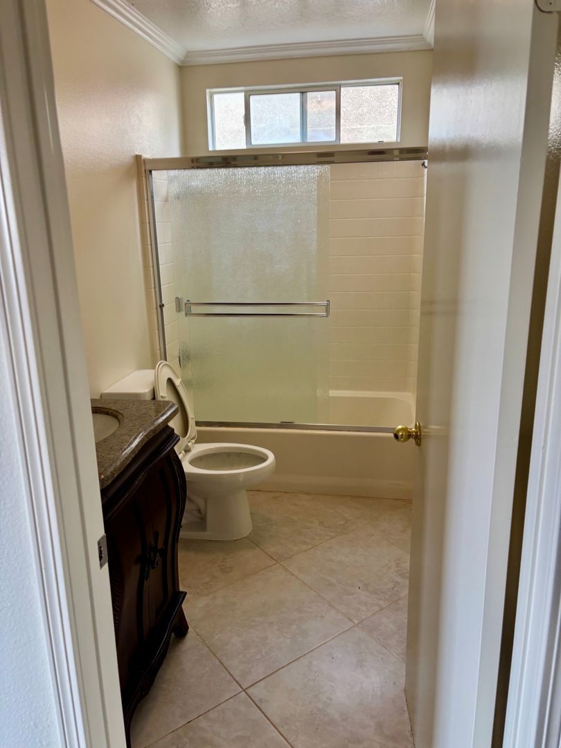 Gallery Image 17