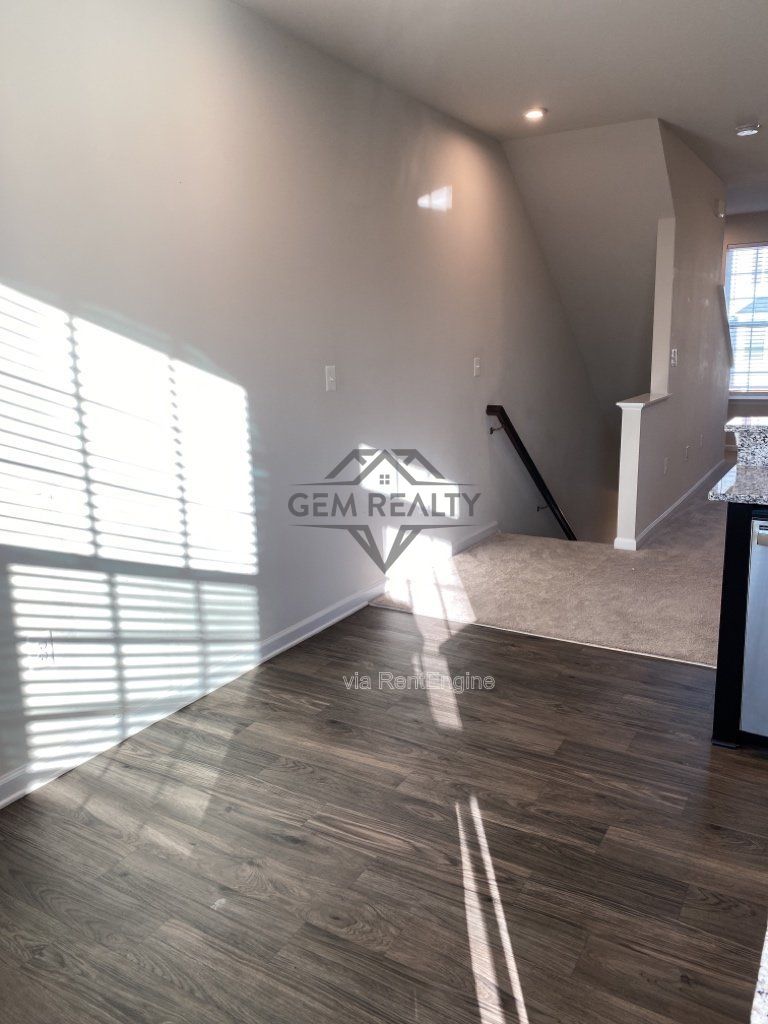 Gallery Image 16