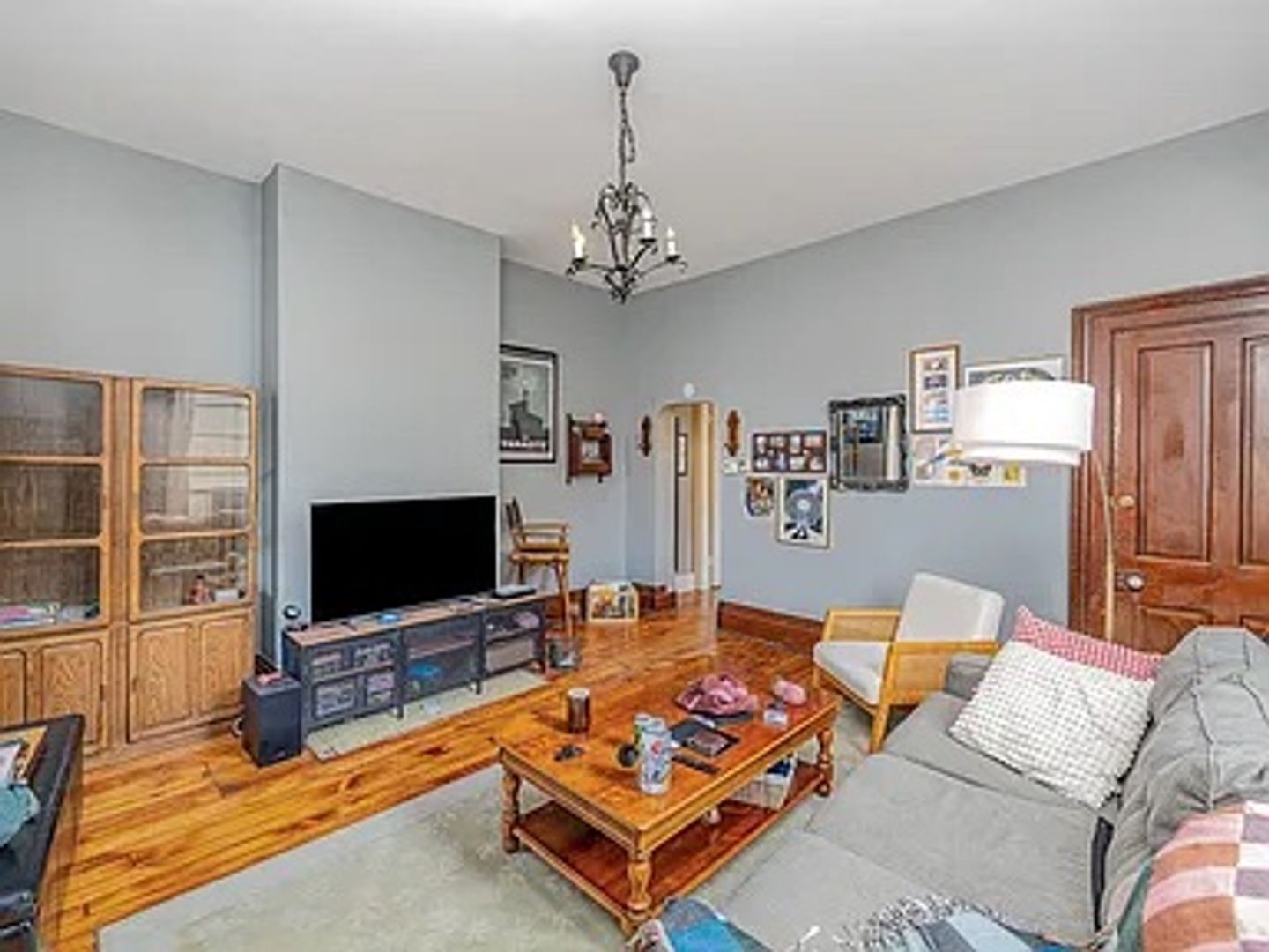 Gallery Image 1