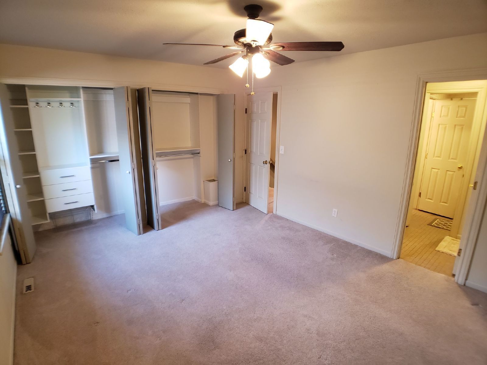 Gallery Image 13