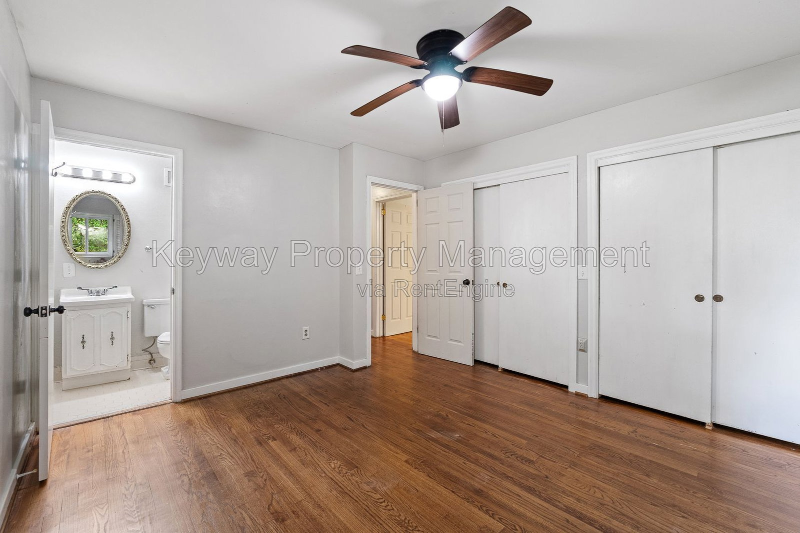 Gallery Image 16