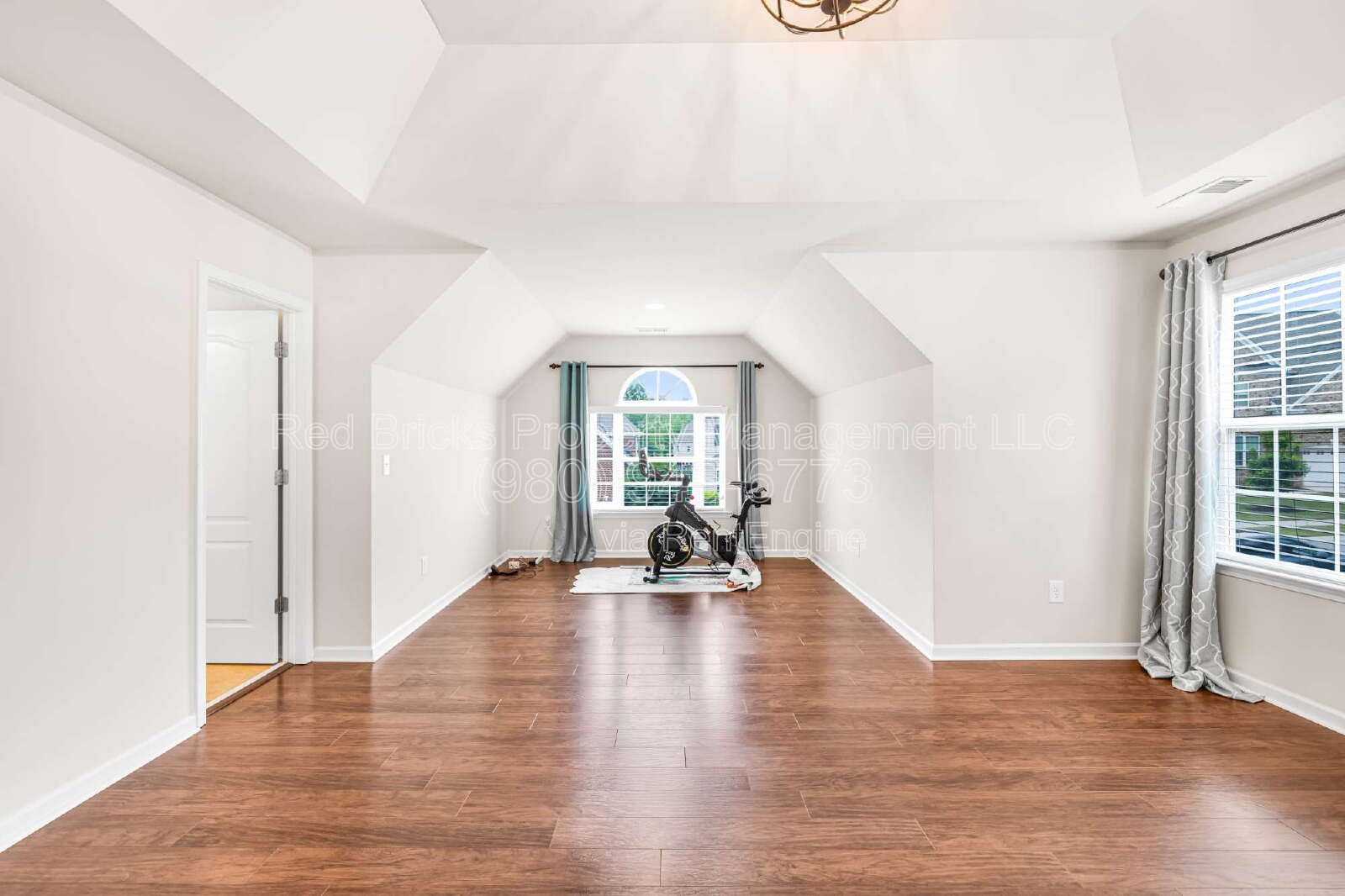 Gallery Image 15