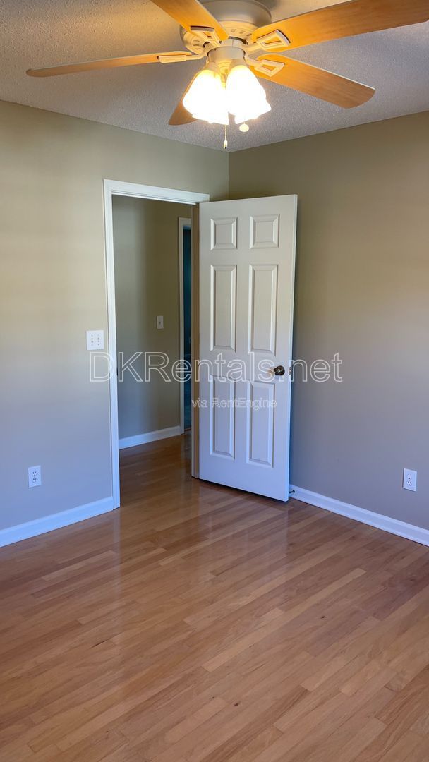 Gallery Image 22