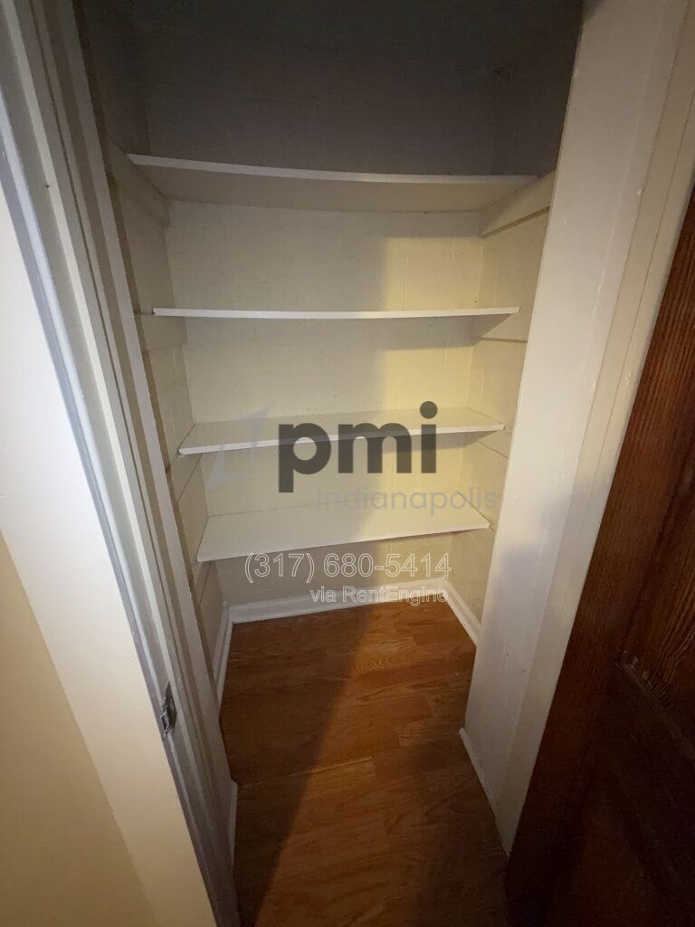 Gallery Image 13
