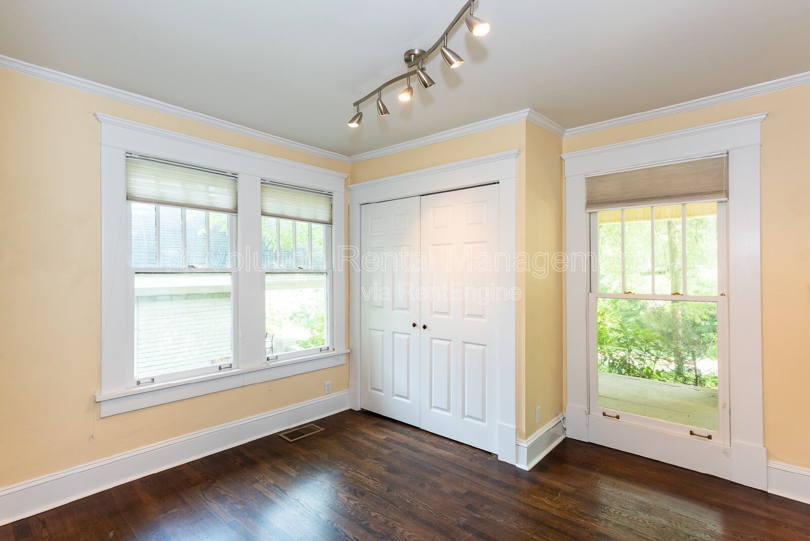 Gallery Image 17
